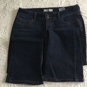 Ladies Levi’s 526 Slender Boot Jeans